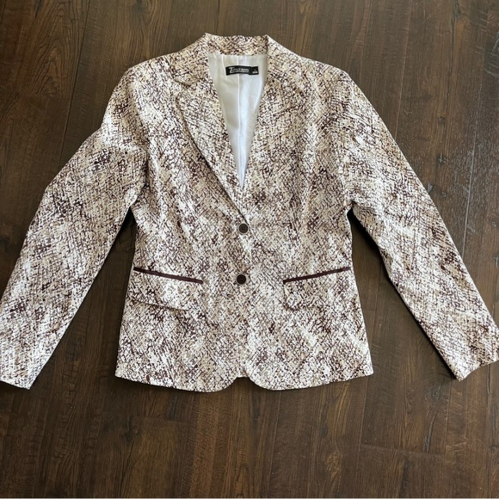 New York & Company Ivory Tan Neutral Snake Python Blazer